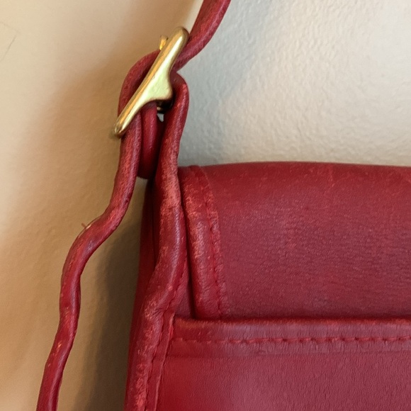 Vintage Red Coach Legacy Flap 9145 Leather Crossbody Handbag united states - Picture 12 of 16